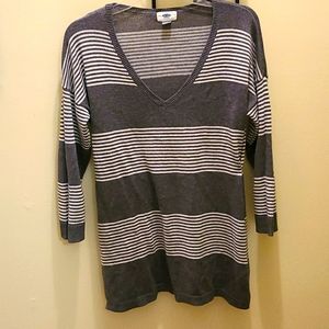 Old Navy V-neck Sweater